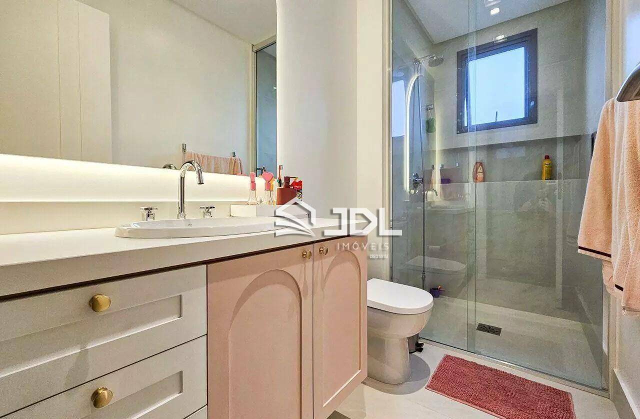 Apartamento à venda com 3 quartos, 137m² - Foto 17