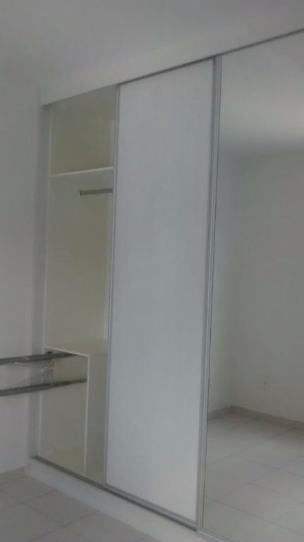 Apartamento à venda com 2 quartos, 64m² - Foto 9