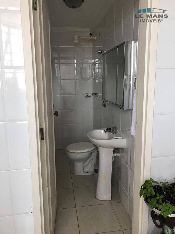 Apartamento à venda com 3 quartos, 156m² - Foto 19