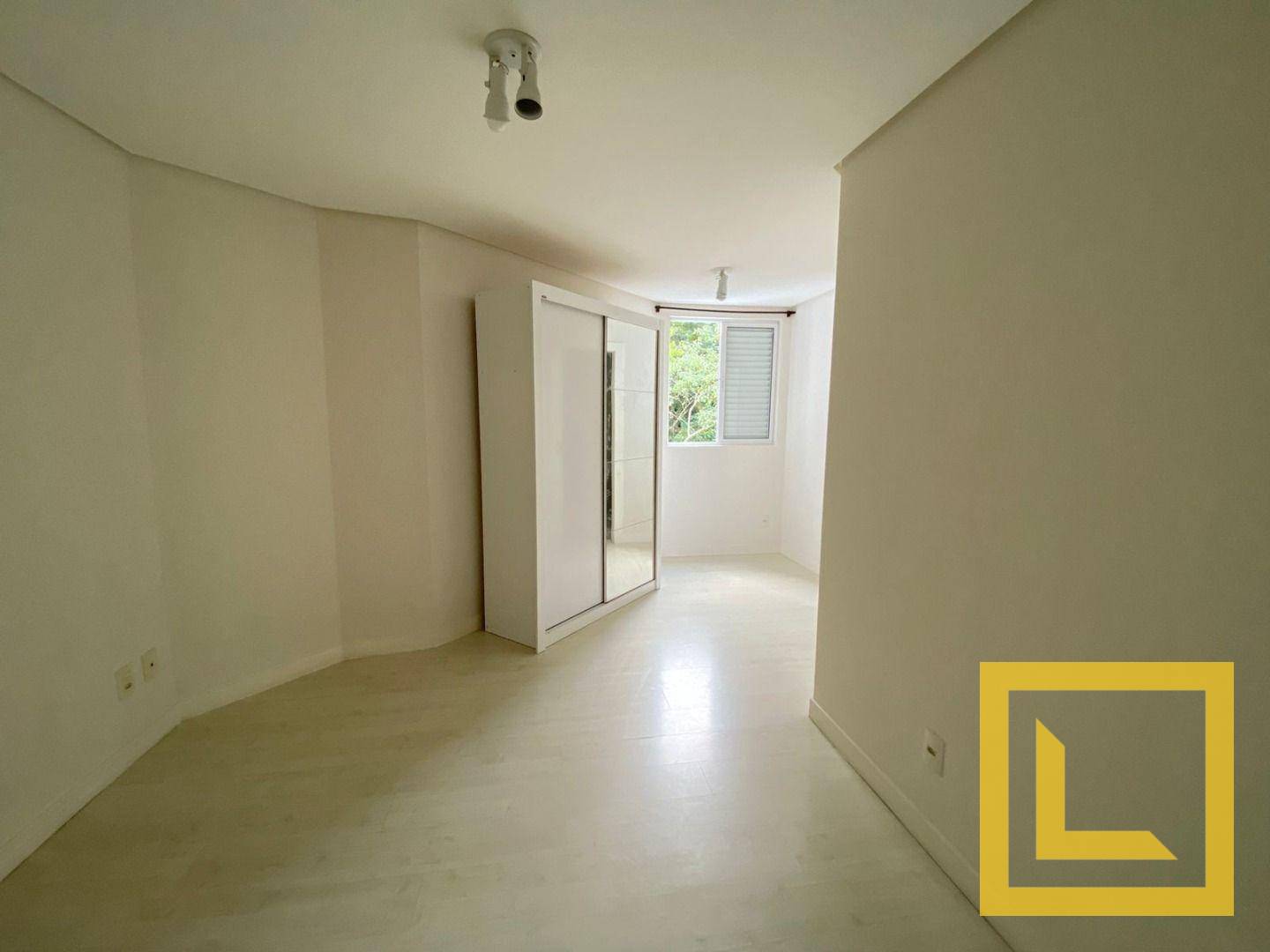 Apartamento à venda com 3 quartos, 110m² - Foto 11