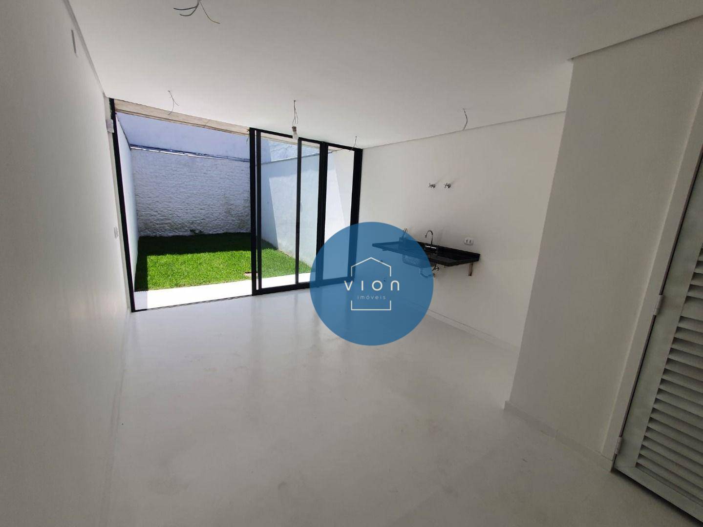 Casa à venda com 2 quartos, 160m² - Foto 3