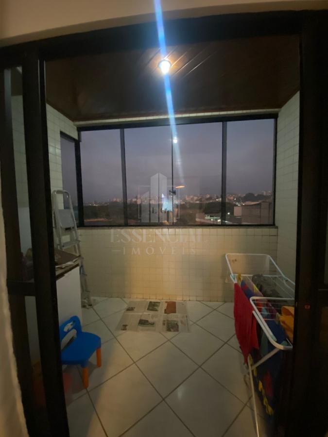 Apartamento à venda com 2 quartos, 70m² - Foto 5