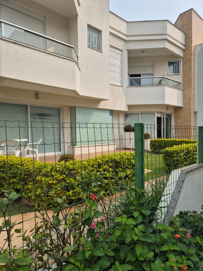 Casa à venda com 3 quartos, 223m² - Foto 2