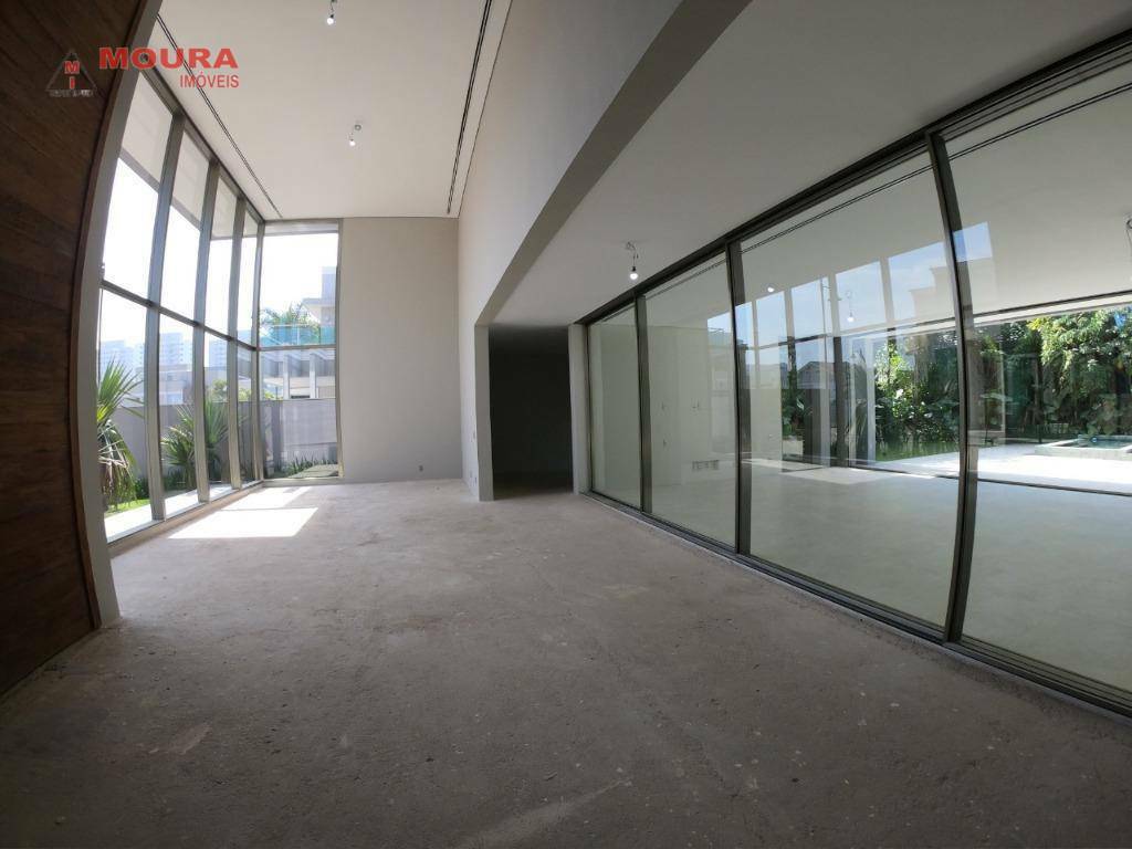 Sobrado à venda com 5 quartos, 950m² - Foto 4