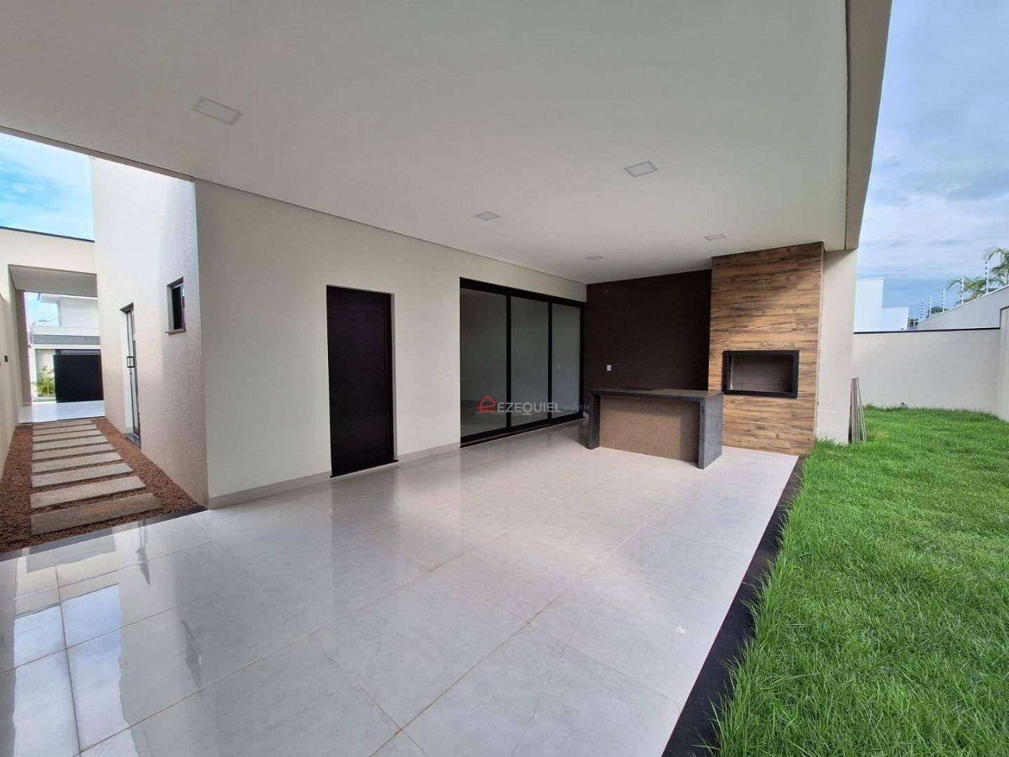 Casa à venda com 3 quartos, 224m² - Foto 4