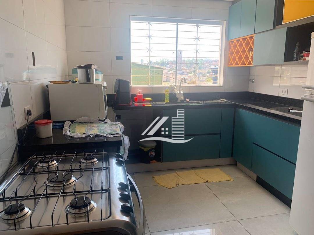 Sobrado à venda com 6 quartos, 100M2 - Foto 2