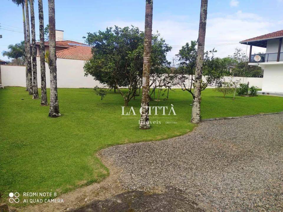 Casa, 3 quartos, 240 m² - Foto 2