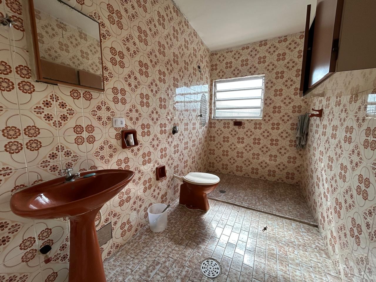 Apartamento à venda com 2 quartos, 70m² - Foto 4