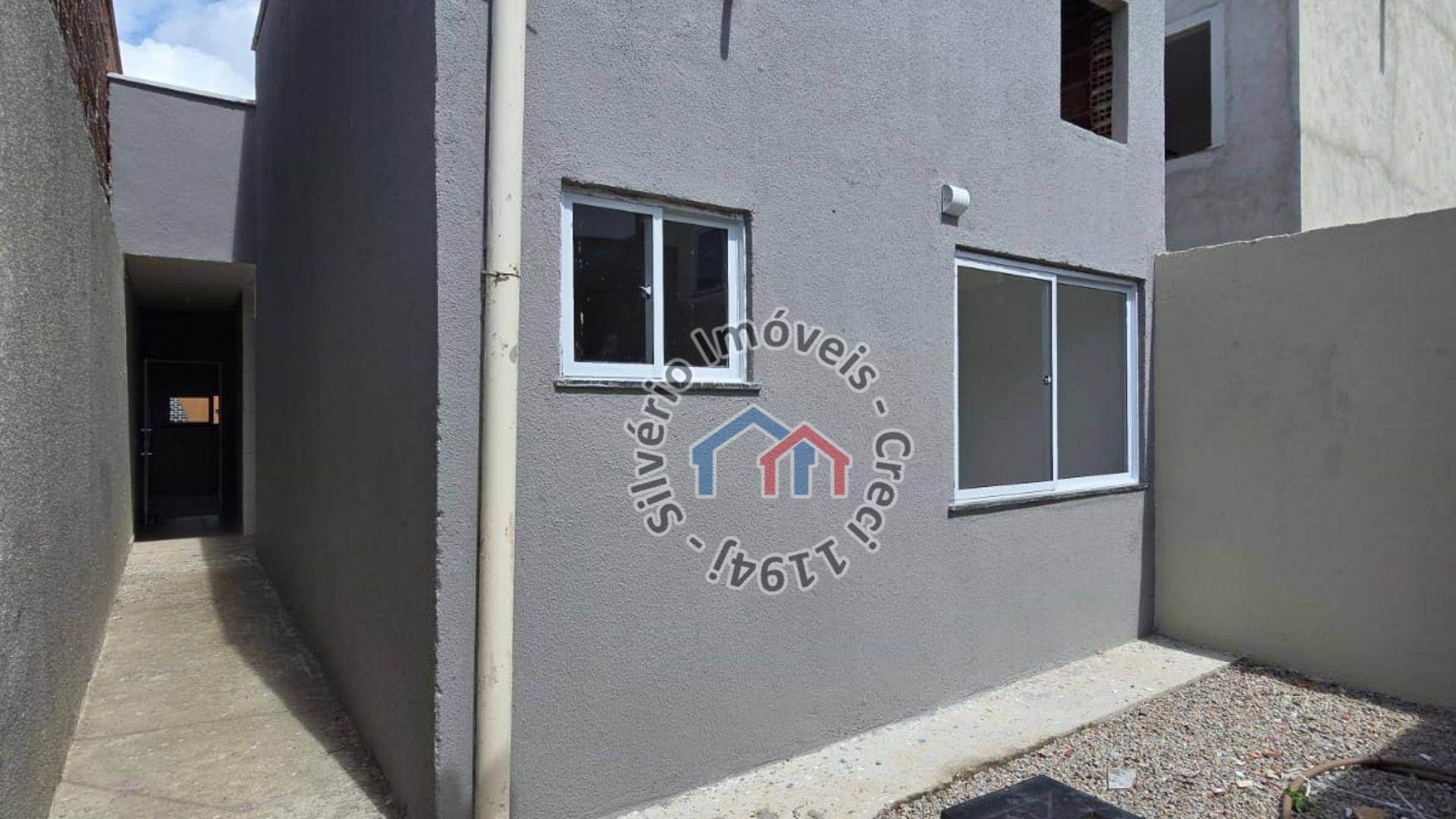 Casa à venda com 3 quartos, 85m² - Foto 2