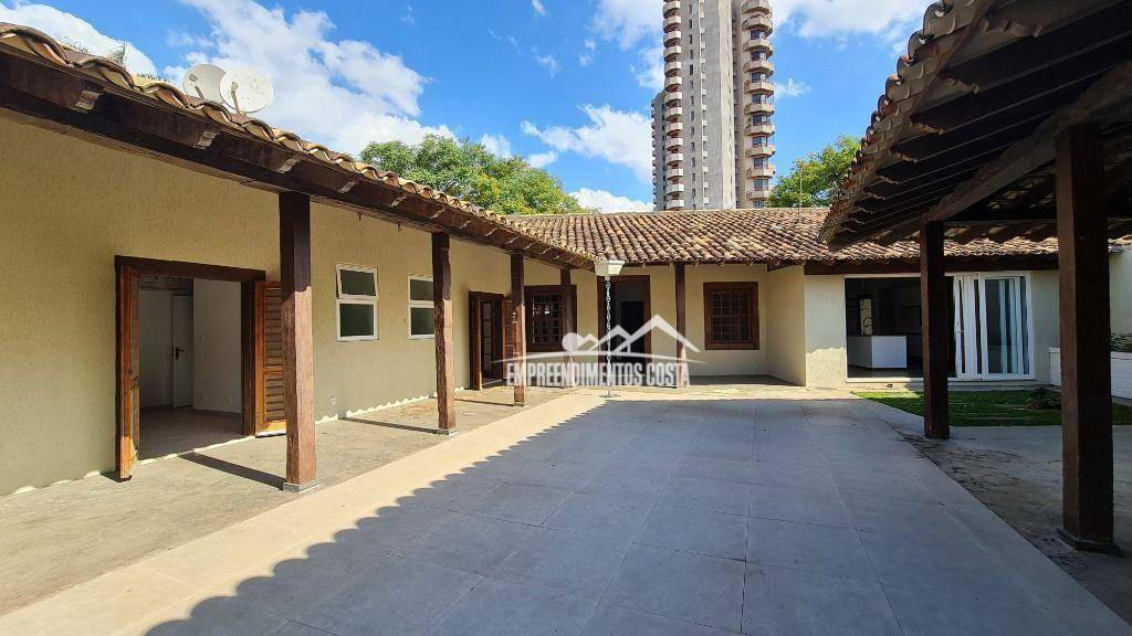 Casa de Condomínio para alugar com 3 quartos, 450m² - Foto 12