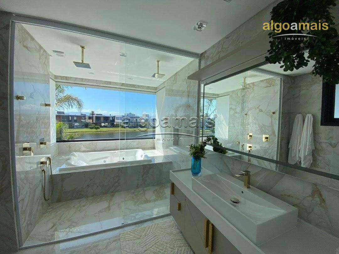 Casa de Condomínio à venda com 5 quartos, 426m² - Foto 58