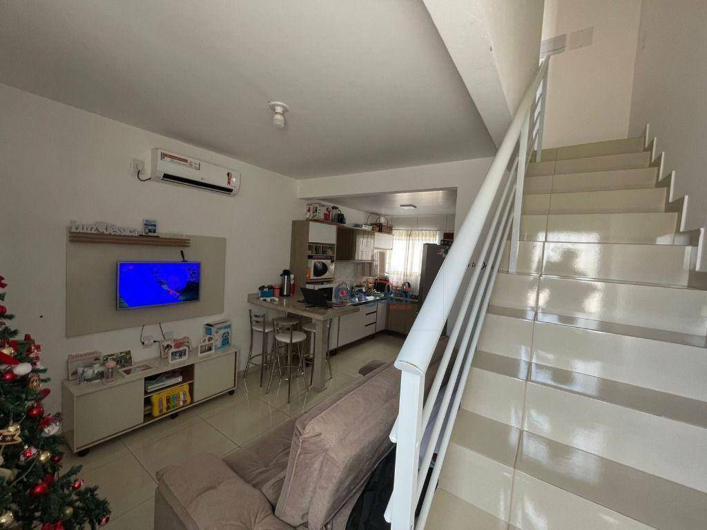 Sobrado para alugar com 2 quartos, 90m² - Foto 2