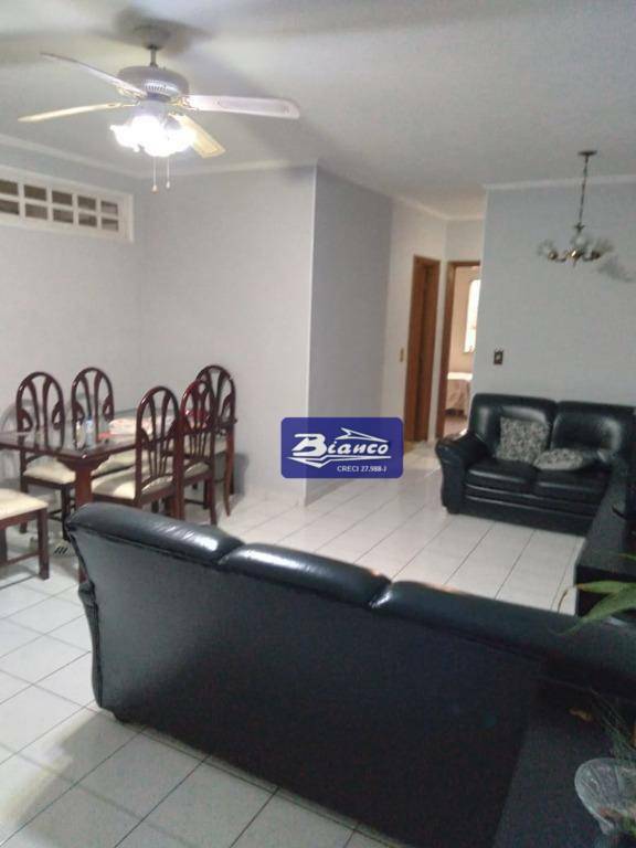 Apartamento à venda com 3 quartos, 140m² - Foto 2