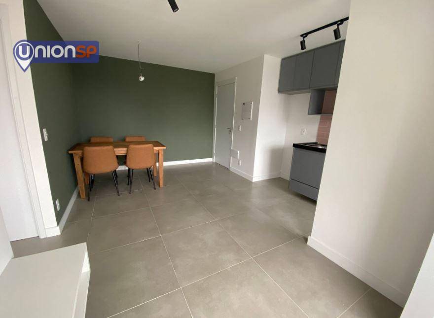 Apartamento à venda com 2 quartos, 45m² - Foto 2