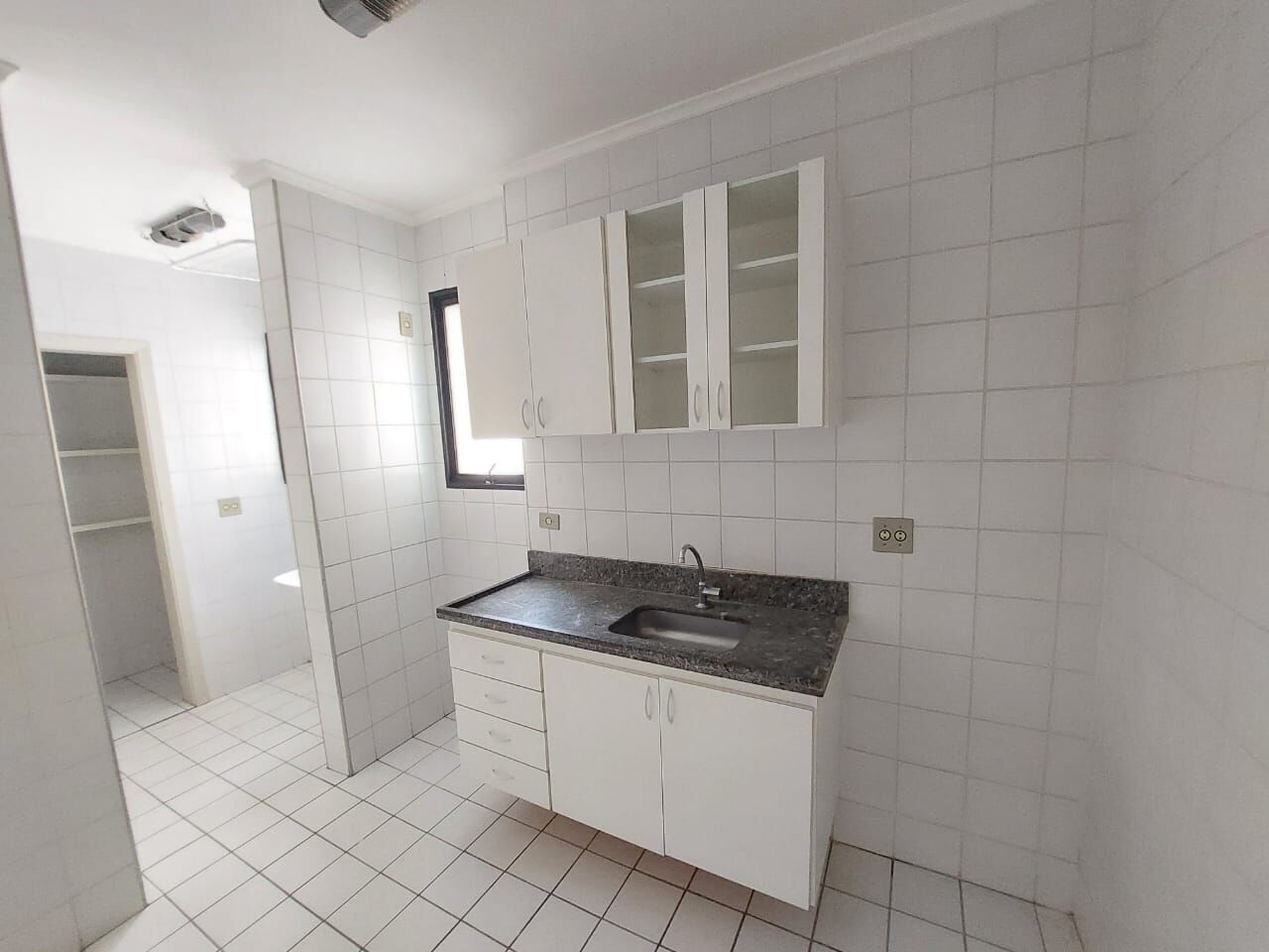 Apartamento para alugar com 2 quartos, 70m² - Foto 5