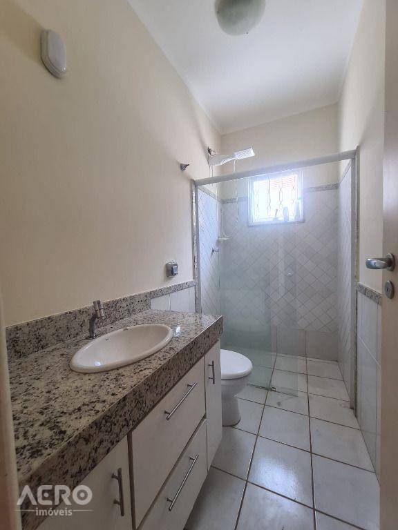 Casa de Condomínio à venda com 4 quartos, 224m² - Foto 14