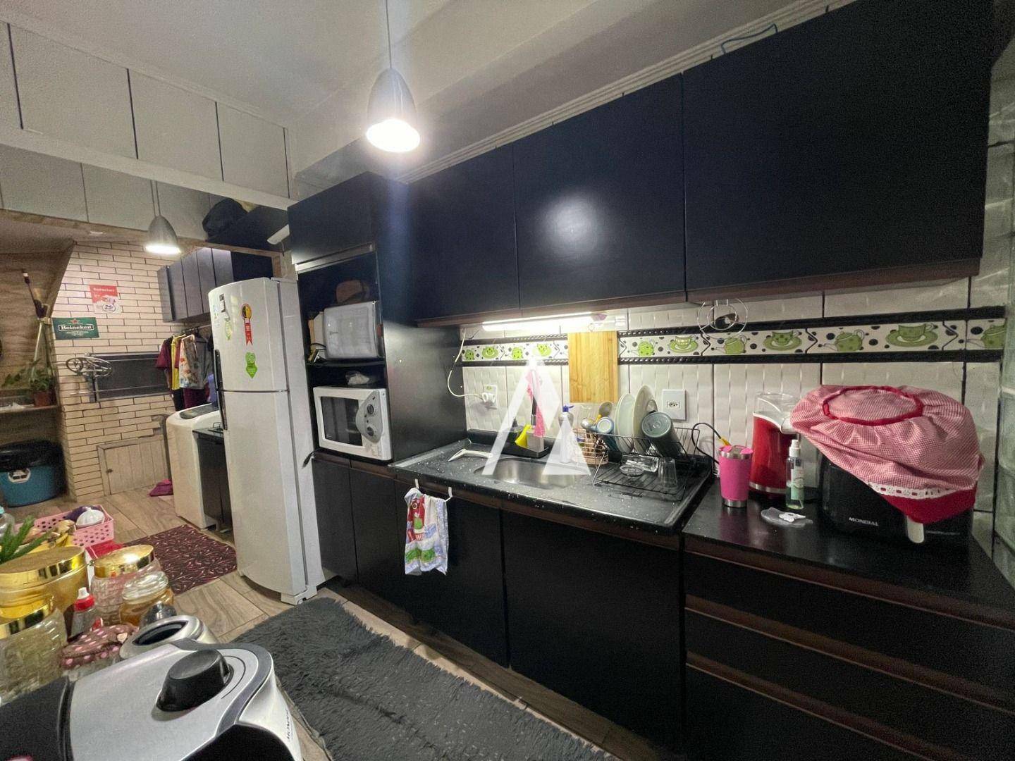 Sobrado à venda com 3 quartos, 89m² - Foto 4