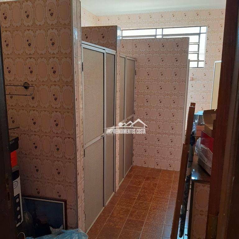 Casa à venda com 3 quartos, 264m² - Foto 21