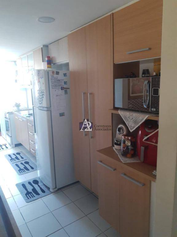 Apartamento à venda com 2 quartos, 71m² - Foto 12