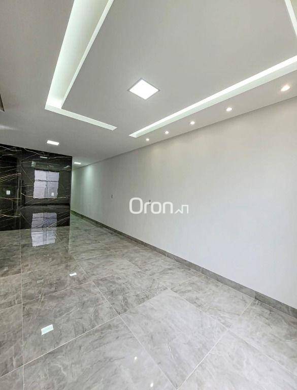 Casa à venda com 3 quartos, 153m² - Foto 2