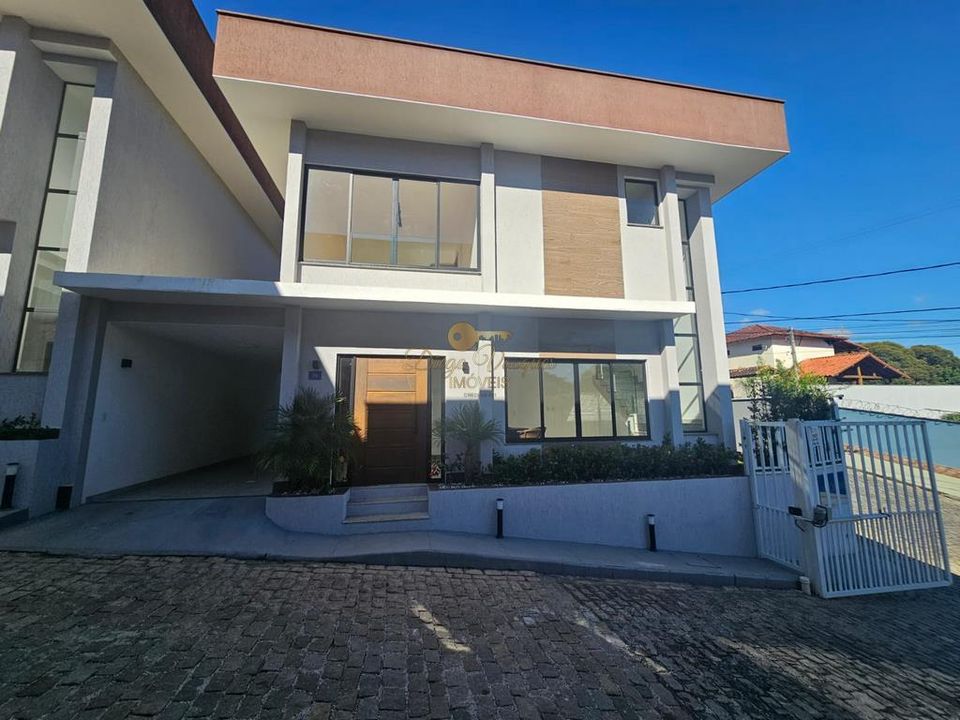 Casa de Condomínio à venda com 4 quartos, 148m² - Foto 1