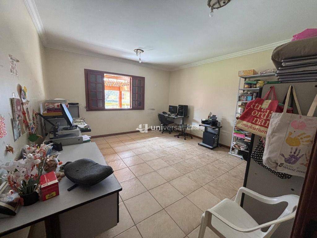 Casa de Condomínio à venda com 4 quartos, 612m² - Foto 9