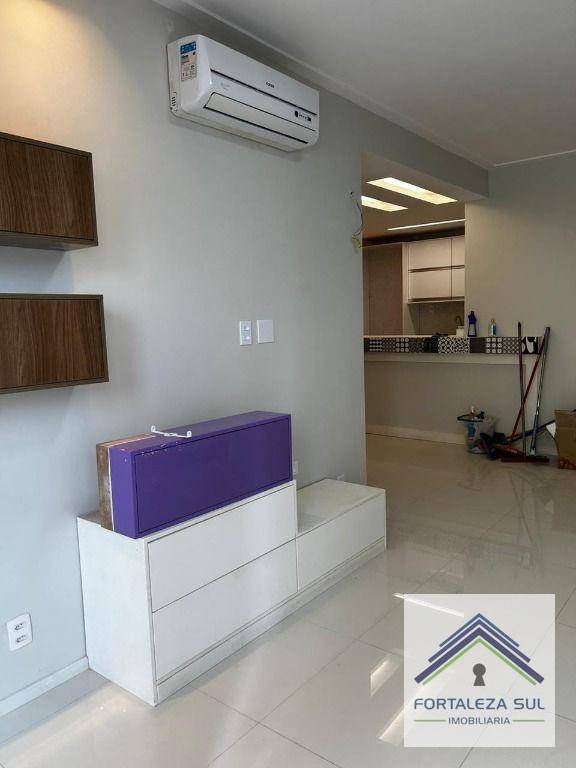 Apartamento à venda com 2 quartos, 60m² - Foto 15