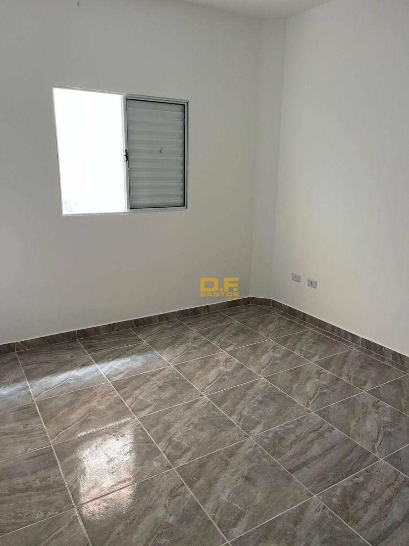 Casa à venda com 2 quartos, 55m² - Foto 4