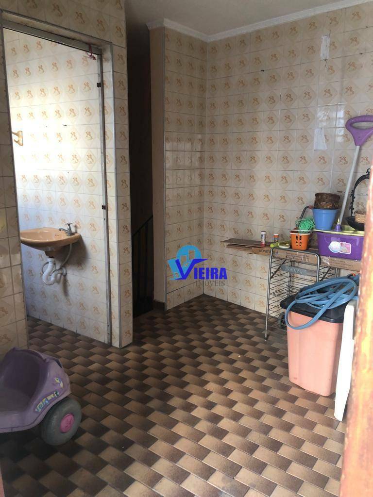 Sobrado à venda com 3 quartos, 200m² - Foto 12