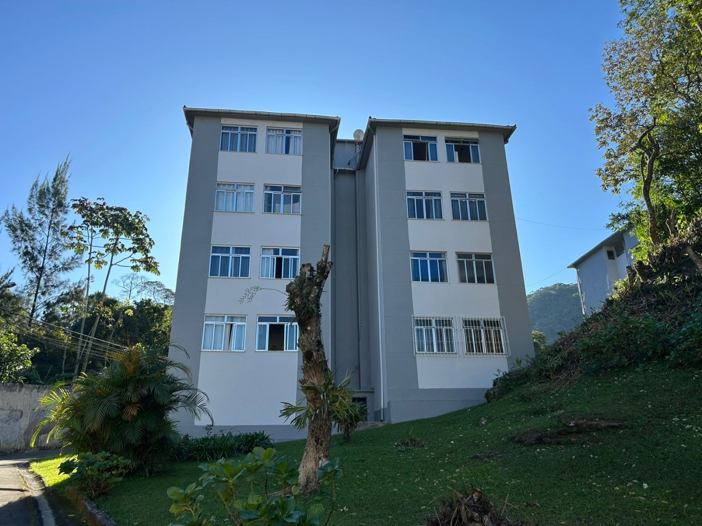 Apartamento à venda com 2 quartos, 44m² - Foto 1