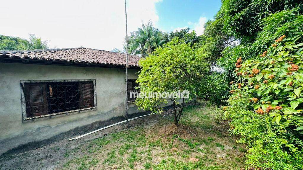 Casa à venda com 3 quartos, 184m² - Foto 2