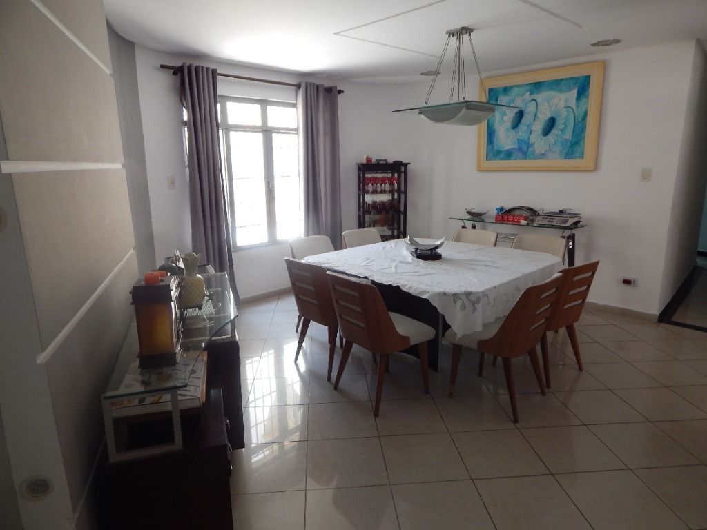 Casa à venda com 7 quartos, 400m² - Foto 19