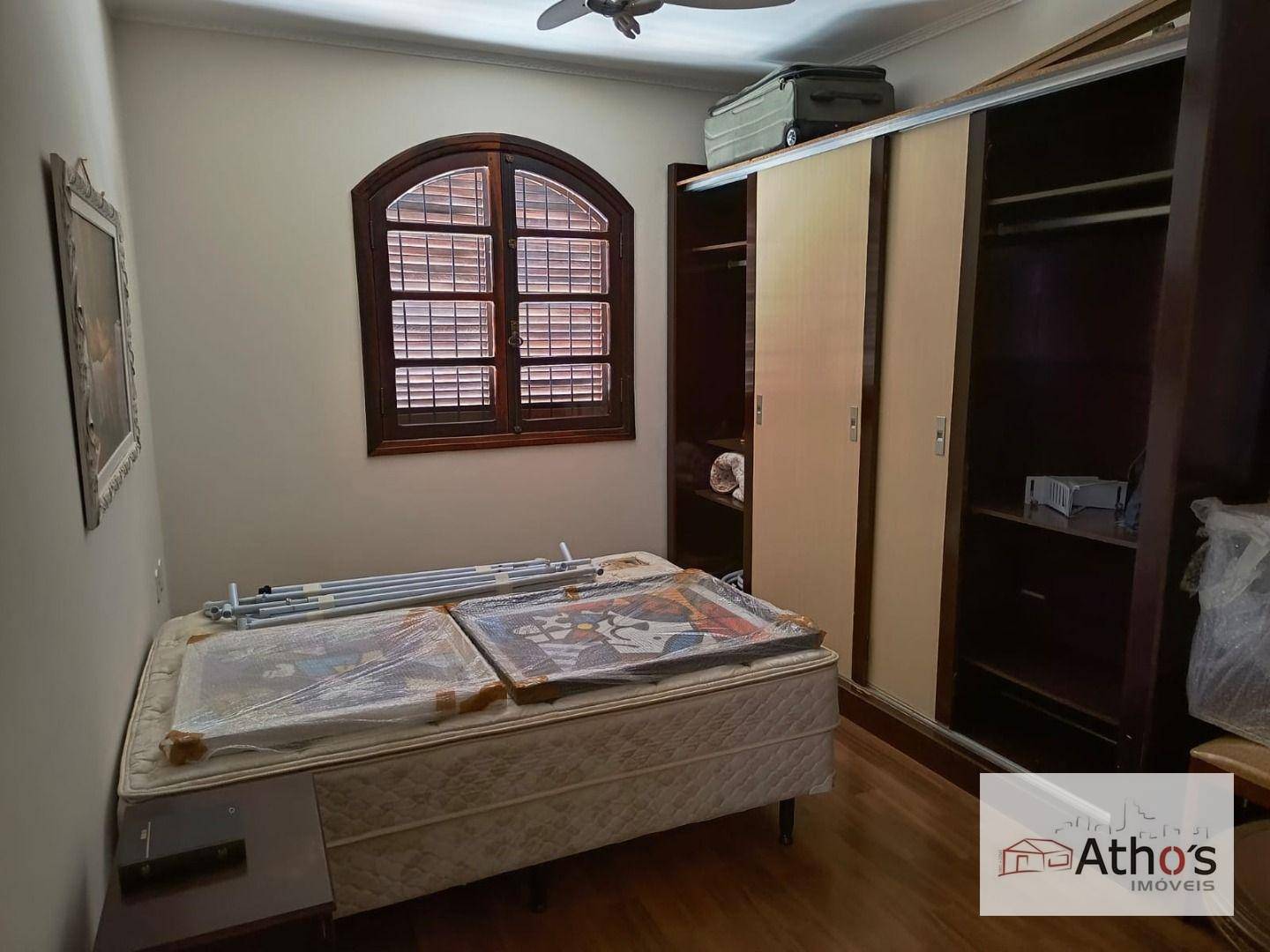 Casa à venda e aluguel com 4 quartos, 340m² - Foto 20