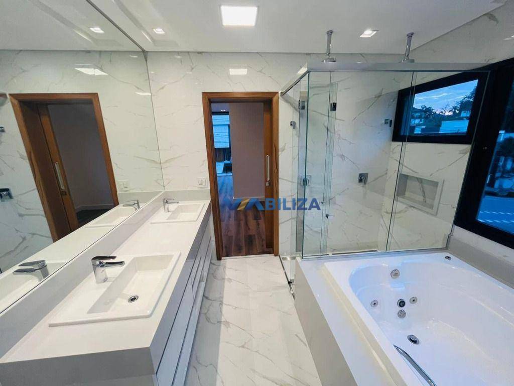 Sobrado à venda com 4 quartos, 346m² - Foto 31