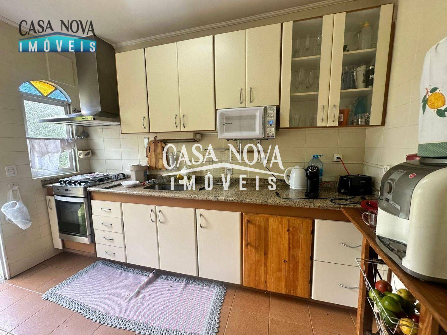 Casa de Condomínio para alugar com 4 quartos, 400m² - Foto 17