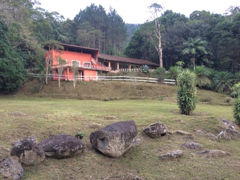 Sítio à venda com 4 quartos, 90m² - Foto 1