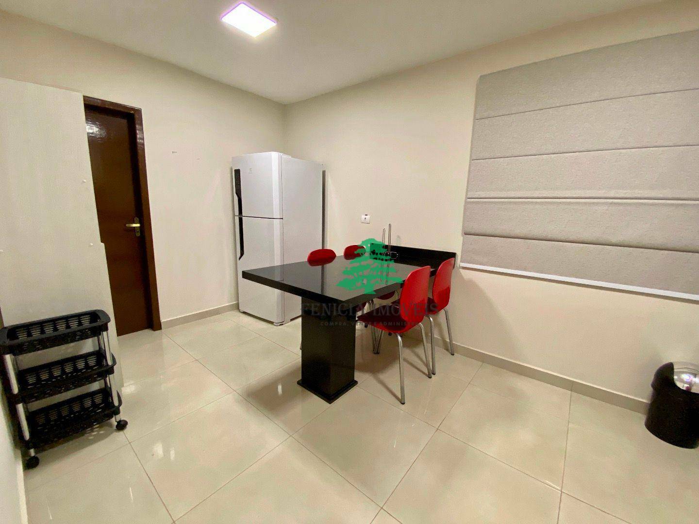 Apartamento para alugar com 3 quartos, 270m² - Foto 13