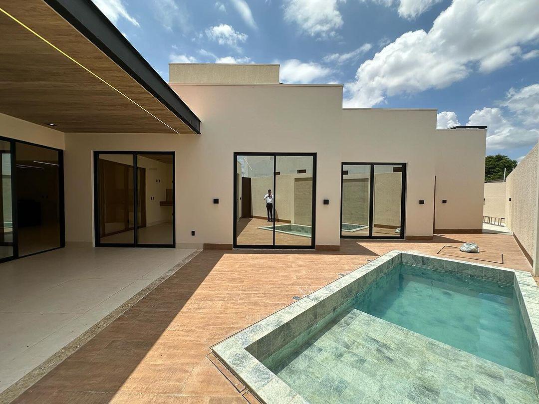 Casa à venda com 3 quartos, 220m² - Foto 6