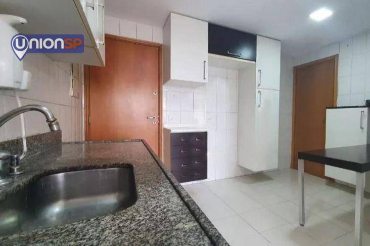 Apartamento à venda com 3 quartos, 140m² - Foto 12