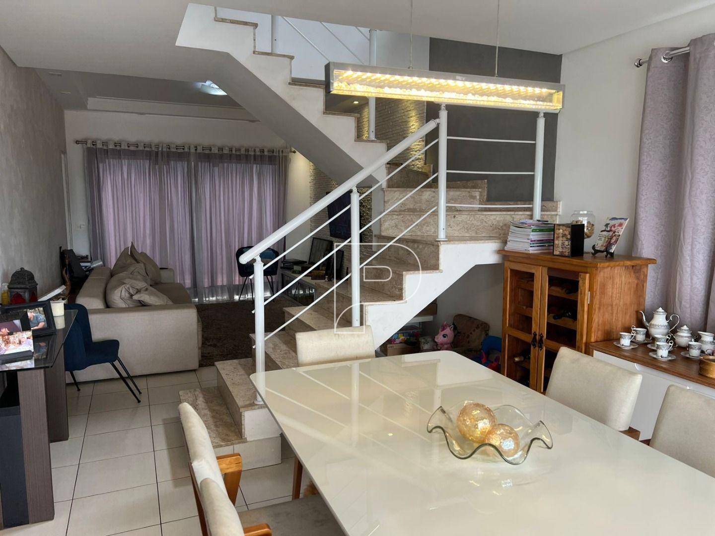 Casa de Condomínio à venda com 4 quartos, 182m² - Foto 2