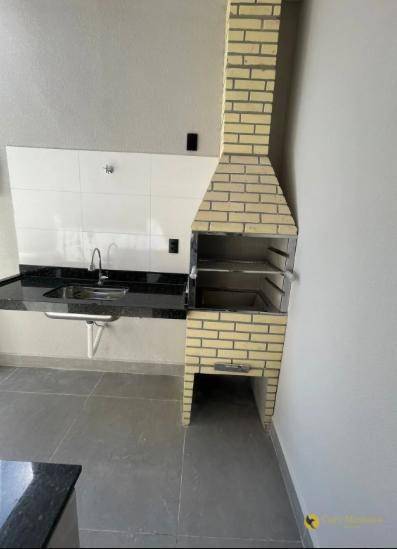 Casa à venda com 3 quartos, 89m² - Foto 2