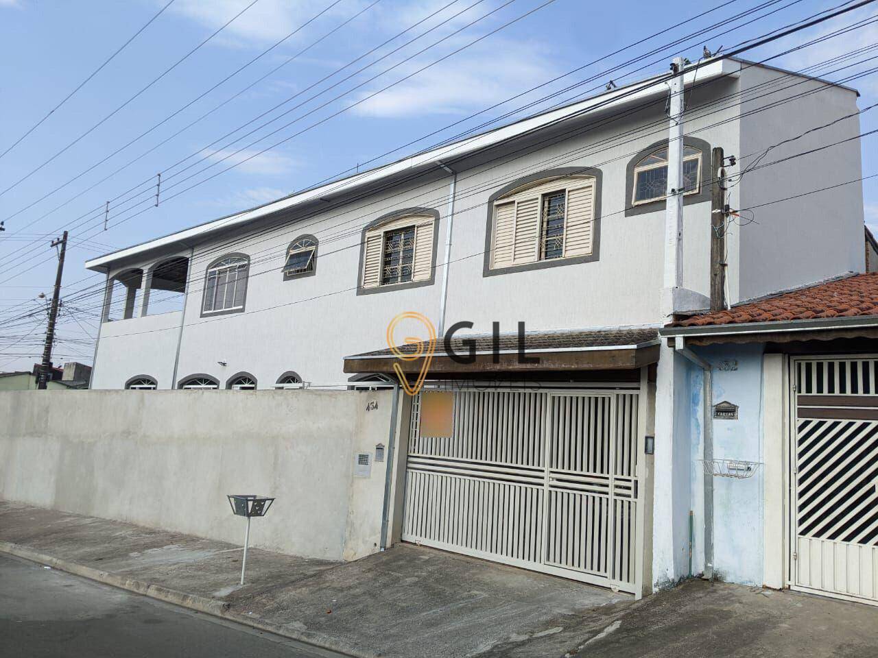 Sobrado à venda com 3 quartos, 230m² - Foto 1