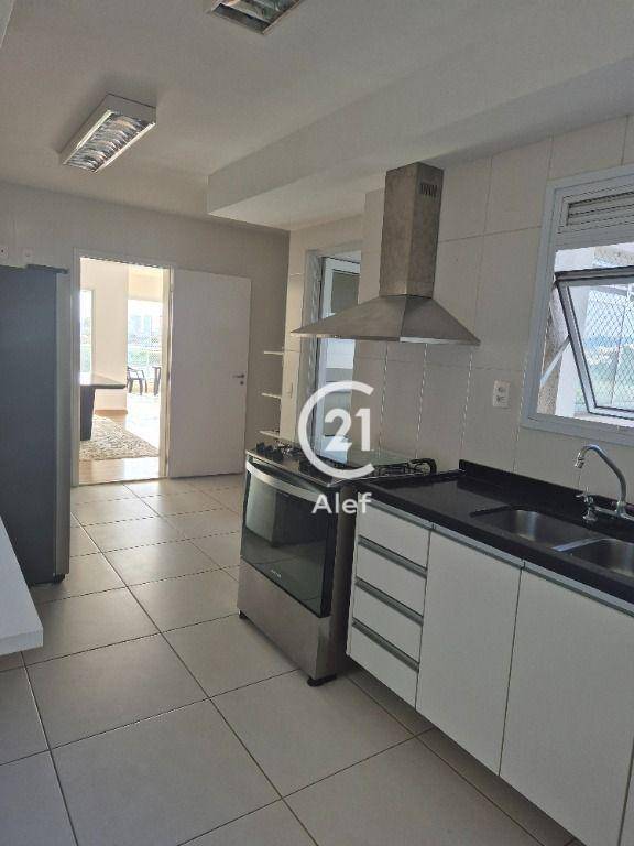 Apartamento à venda com 3 quartos, 241m² - Foto 47