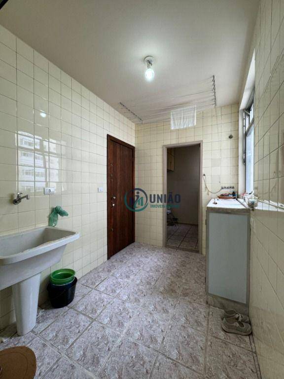 Apartamento à venda com 3 quartos, 115m² - Foto 24