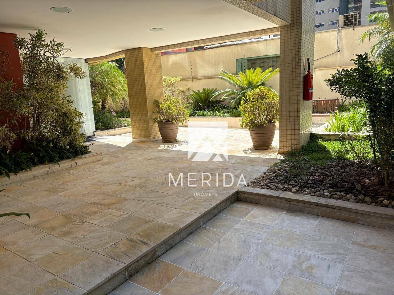 Apartamento para alugar com 3 quartos, 125m² - Foto 33