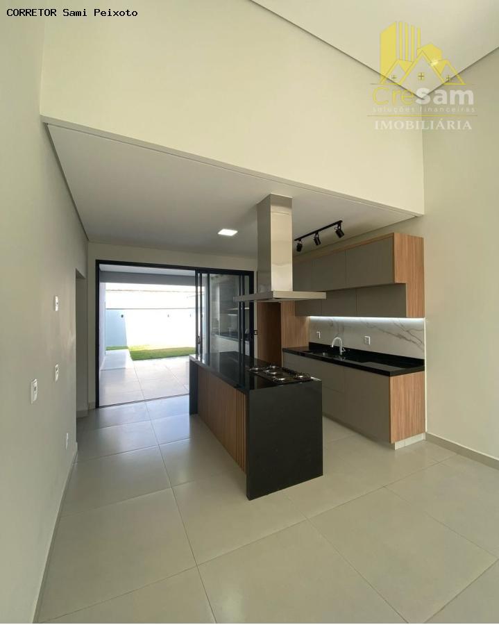 Casa de Condomínio à venda com 3 quartos, 250m² - Foto 9