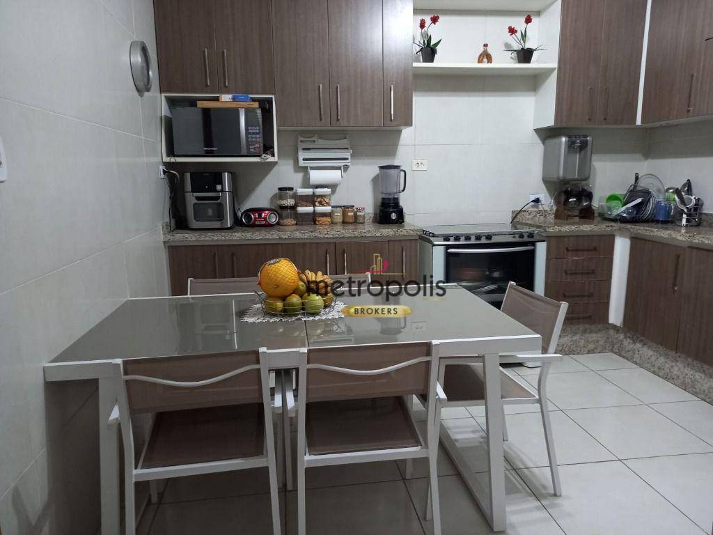 Sobrado à venda com 3 quartos, 140m² - Foto 4