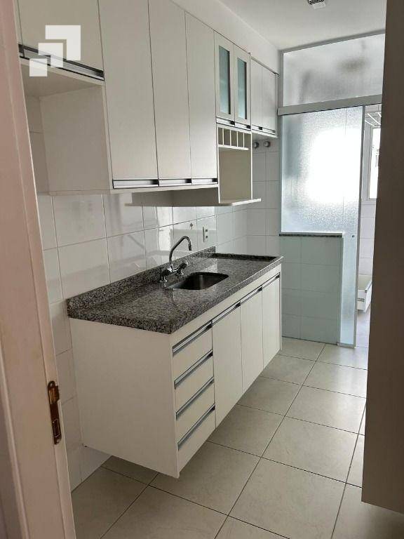 Apartamento para alugar com 2 quartos, 71m² - Foto 8