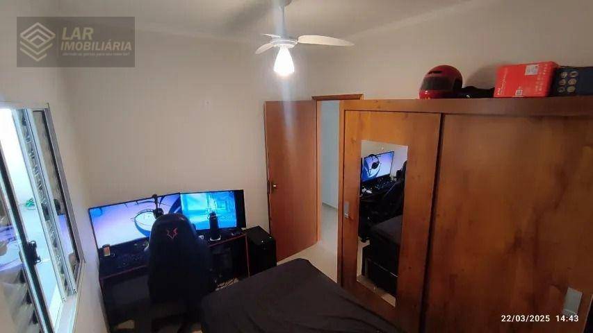 Casa à venda com 2 quartos, 70m² - Foto 12