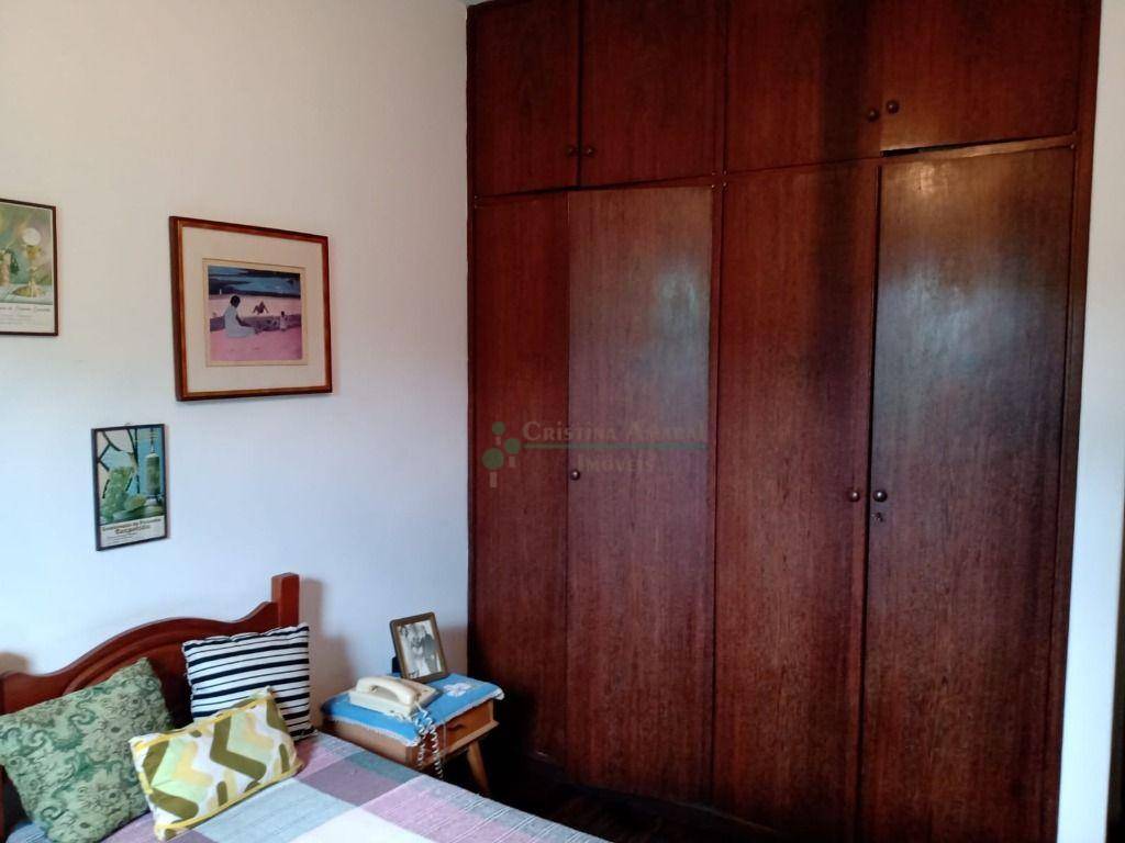 Casa à venda com 3 quartos, 300m² - Foto 27